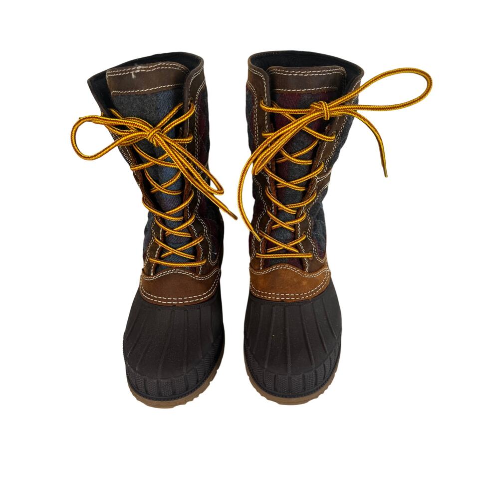 Kamik winter waterproof boots size 8